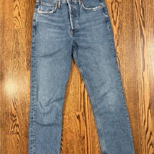 Agolde Riley Crop in mid blue